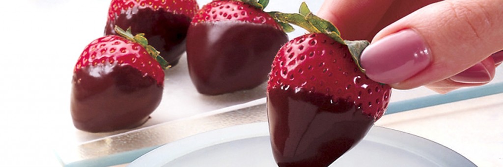 ¿Cómo hacer fresas cubiertas con chocolate?