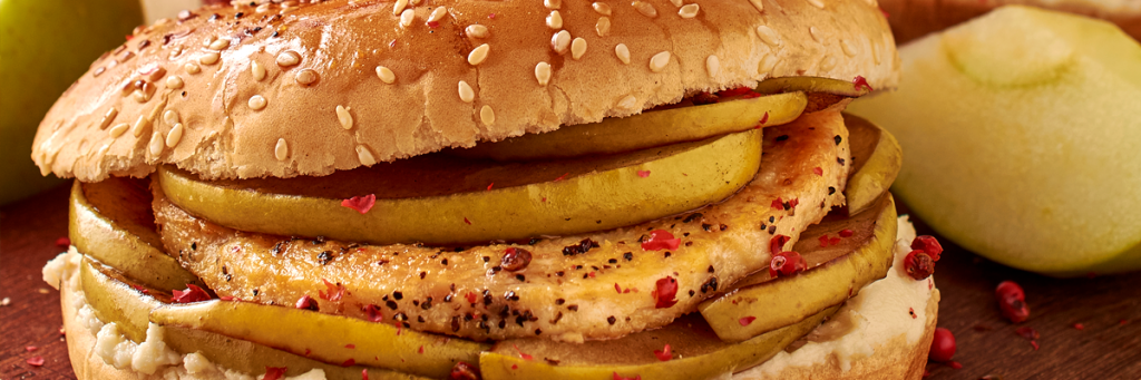 ¿Cómo preparar hamburguesas de pavo con manzana y sal de ajonjolí?